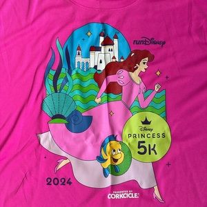 Disney Princess 5K 2024 race tee shirt. BRAND NEW! In hand men’s Large